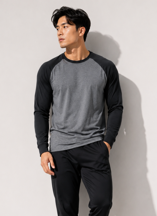 Eagle Squat Raglan Tee – Premium Fabric, Ultimate Comfort